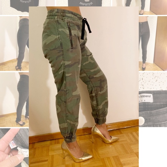 Aritzia Pants - TNA Alix Camo Pants.